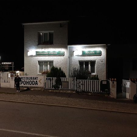 Penzion Pohoda Beroun Beroun  Exteriör bild